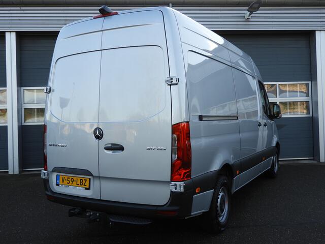 Mercedes-Benz SPRINTER 317 1.9 CDI L2H2 AUT | CAMERA | MBUX | 3.5t TREKHAAK