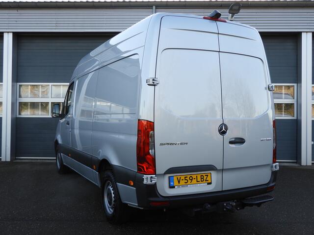 Mercedes-Benz SPRINTER 317 1.9 CDI L2H2 AUT | CAMERA | MBUX | 3.5t TREKHAAK