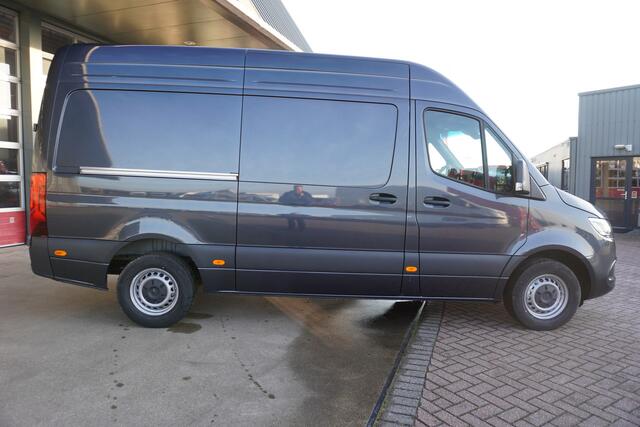 Mercedes-Benz SPRINTER 319 1.9 CDI191PK L2 Pro Automaat Schuifdeur links en rechts nr.V162 | Climate | Cruise | Apple CP- Android auto | Camera | trekhaak 3.500Kg