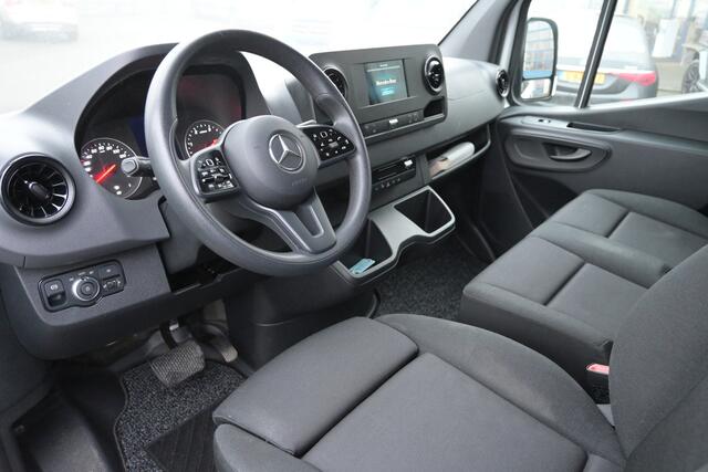 Mercedes-Benz SPRINTER 317 CDI L2H2 RWD MBUX met camera, Stoelverwarming