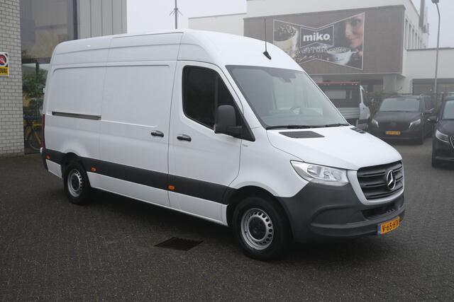 Mercedes-Benz SPRINTER 317 CDI L2H2 RWD MBUX met camera, Stoelverwarming