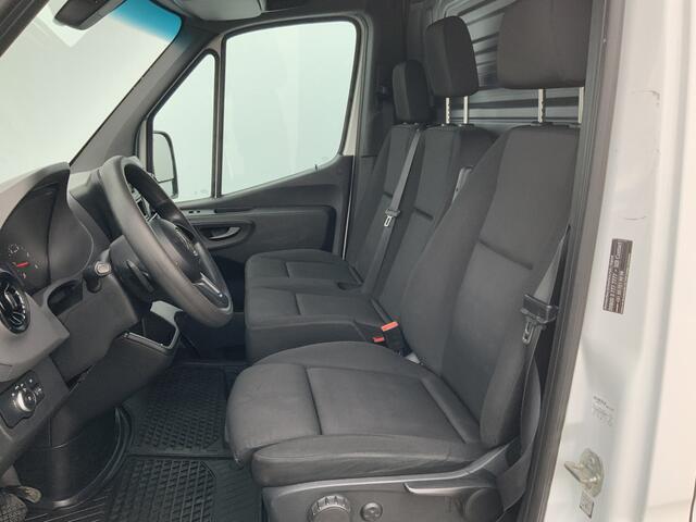 Mercedes-Benz SPRINTER 311 2.2 CDI L2H2 Automaat Airco 3 Zits Imperiaal Trap Trekhaak 2000 kg Euro 6