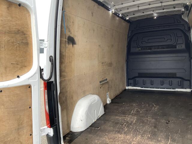 Mercedes-Benz SPRINTER 311 2.2 CDI L2H2 Automaat Airco 3 Zits Imperiaal Trap Trekhaak 2000 kg Euro 6