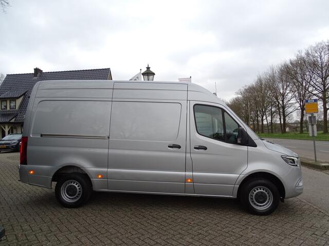 Mercedes-Benz SPRINTER 319 1.9 CDI L2H2 VOL OPTIES 1e eig NWST