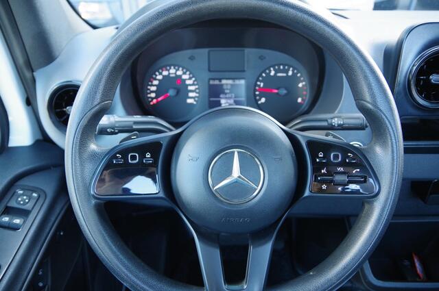 Mercedes-Benz SPRINTER 319 3.0 CDI V6, AUT. L2 OPENLAADBAK, TREKHAAK, NAVI, CLIMA, STOELVERWARMING, PICK-UP, PICK UP, OPEN LAADBAK
