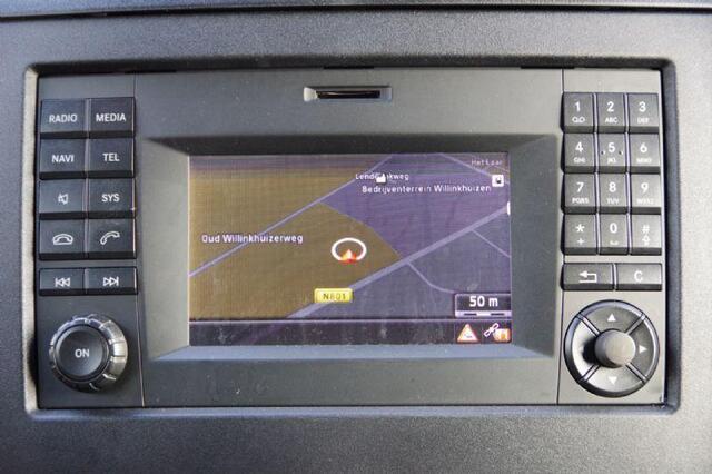 Mercedes-Benz SPRINTER 319 3.0 CDI V6 AUT. XENON, NAVI, CRUISE, AIRCO, STANDKACHEL, STOELVERWARMING, PARKEERSENSOREN, TREKHAAK