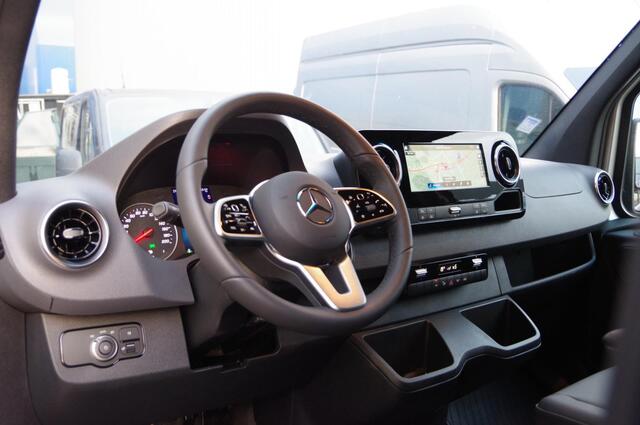 Mercedes-Benz SPRINTER 519 1.9 CDI L2H1 AUT. LED, 2X SCHUIFDEUR, DUBBELLUCHT, PDC, LEDER, 3.5T TREKHAAK, 360 CAMERA, ADAPT CRUISE