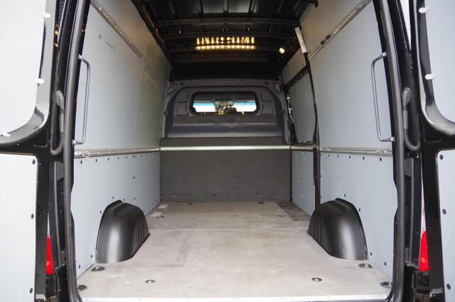 Mercedes-Benz SPRINTER 317 1.9 CDI L2H2 AUT. LED, MBUX 10'', ADAPT. CRUISE, CAMERA, NAVI, STOELVERWARMING, CLIMA