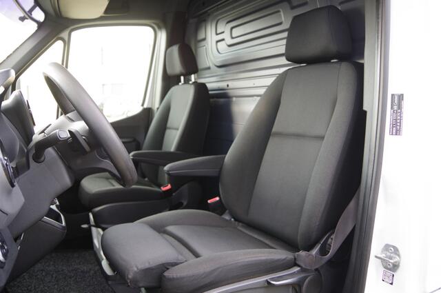 Mercedes-Benz SPRINTER 319 3.0 CDI V6 L2H1 AUT. LED, 3.5T TREKHAAK, CAMERA, NAVI, APPLE CARPLAY, ZONNEKLEP, GEVEERDE BEST. STOEL