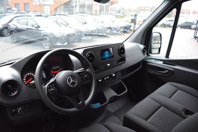 Mercedes-Benz SPRINTER 317 1.9 CDI L2H2 RWD | Camera | Apple Carplay | 18 Inch |