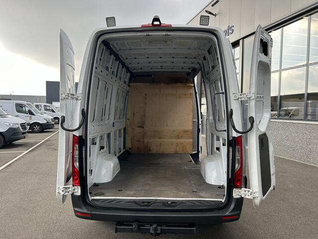 Mercedes-Benz SPRINTER 316 CDI L2 H2 Omvormer 230V / MBUX / Camera / Navigatie / Trekhaak / Cruise control / Airco / 270 Graden achterdeuren
