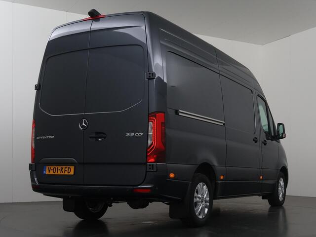 Mercedes-Benz SPRINTER 319 CDI Aut. | L2 H2 | Select | Keyless Go | Parkeercamera | Bluetooth | Airco | 3-zits | Led Koplampen | 3500 KG. AHW | NIEUW |