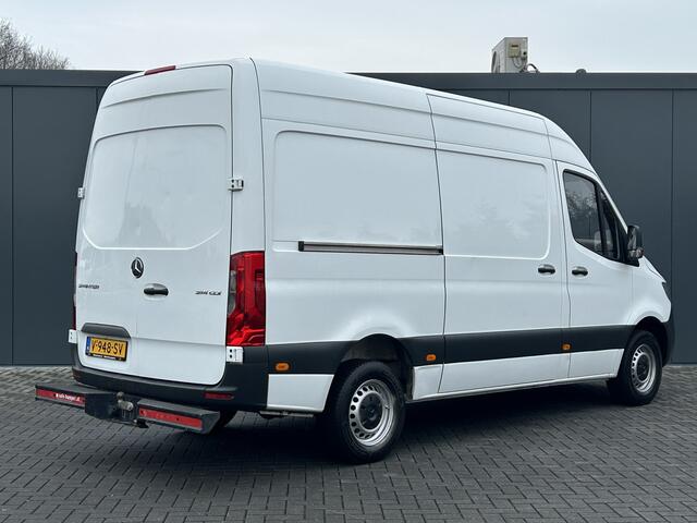 Mercedes-Benz SPRINTER 314 CDI 143 PK / 3.5T / RWD / L2H2 / 1e EIGENAAR / 2.800 KG AHG / TREKHAAK