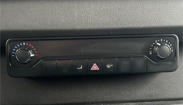 Mercedes-Benz SPRINTER 314 CDI 143 PK / 3.5T / RWD / L2H2 / 1e EIGENAAR / 2.800 KG AHG / TREKHAAK