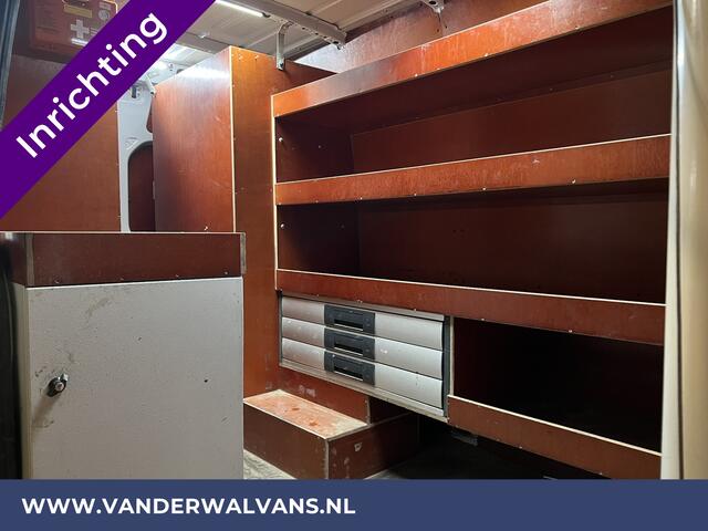 Mercedes-Benz SPRINTER 316 CDI 164pk L2H2 inrichting Euro6 Airco | 2800kg Trekhaak | Omvormer | Cruisecontrol parkeersensoren, chauffeursstoel