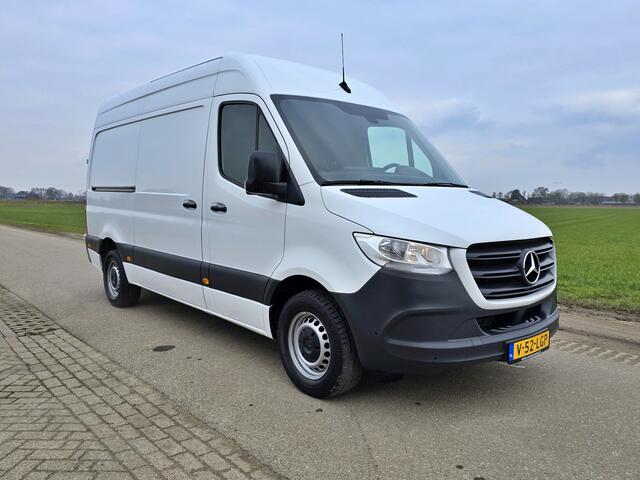 Mercedes-Benz SPRINTER 317 CDI L2 H2 RWD - AUTOMAAT - 170 Pk - Euro 6 - MBUX - ParkeerCamera - StoelVerwarming