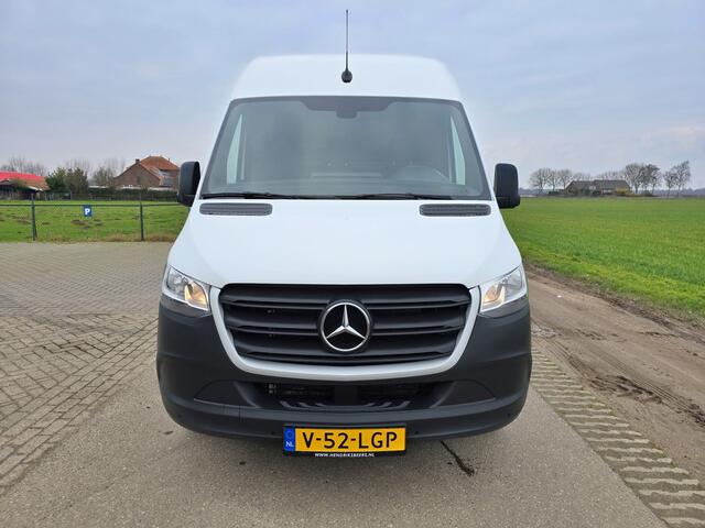 Mercedes-Benz SPRINTER 317 CDI L2 H2 RWD - AUTOMAAT - 170 Pk - Euro 6 - MBUX - ParkeerCamera - StoelVerwarming