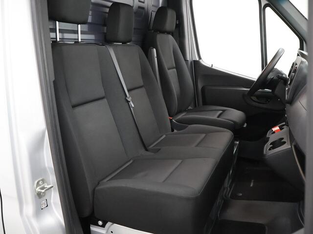 Mercedes-Benz SPRINTER 315 CDI L2 H2 | Aut. | 3500 KG AHW | Parkeercamera | 3-zits | Sidebars | Certified