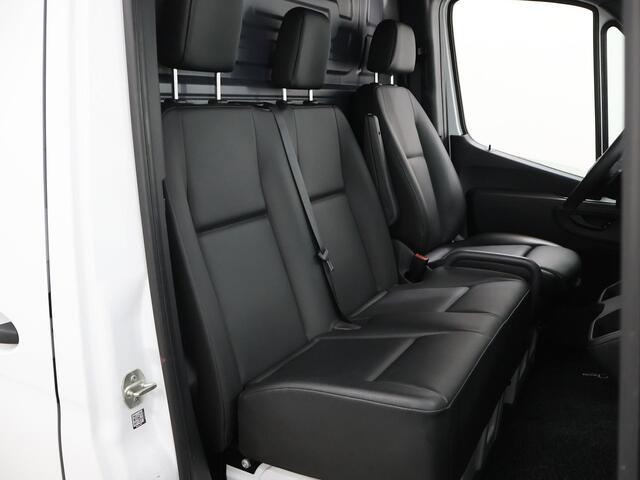 Mercedes-Benz SPRINTER 317 CDI L2 H2 | Aut. | 2800 KG AHW | Bluetooth | Spraakassistent | Parkeercamera | DAB ontvanger | Certified