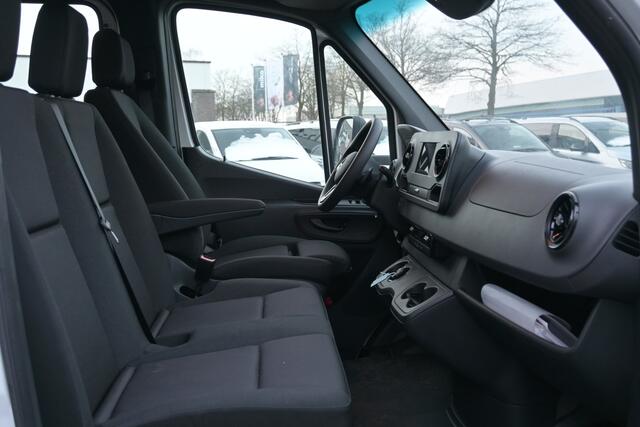 Mercedes-Benz SPRINTER 519 CDI DC L3 Open laadbak Tachograaf, Geveerde stoel, MBUX navigatie