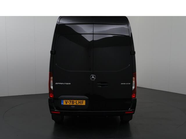 Mercedes-Benz SPRINTER 319 CDI L2 H2 Select | Aut. | Distronic Plus | Stoelverwarming L+R | Geveerde Bestuurdersstoel | Bumpers in Kleur | Dodehoekassistent | Parkeercamera | Bluetooth | Airco | 3-zits | Led Koplampen | Certified |
