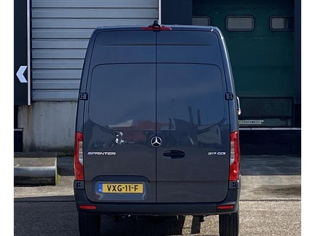 Mercedes-Benz SPRINTER 317 1.9 CDI L2H2 RWD