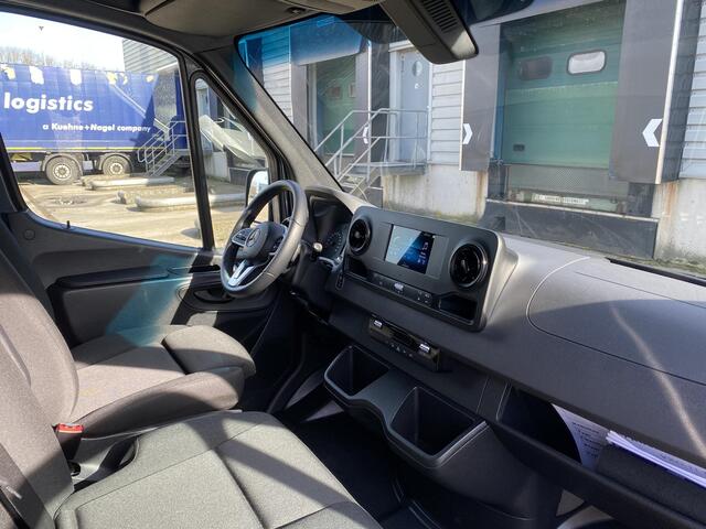 Mercedes-Benz SPRINTER 317 1.9 CDI L2H2 RWD