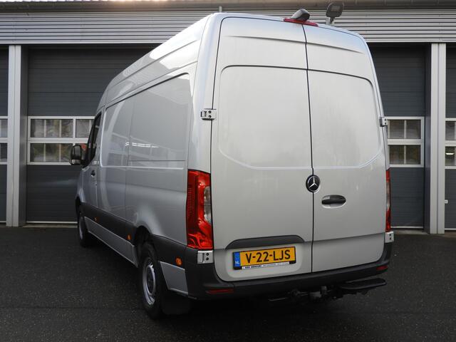 Mercedes-Benz SPRINTER 319 3.0 CDI L2H2 V6 190PK AUT | LED | MBUX | 2.8t TREKHAAK