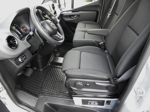 Mercedes-Benz SPRINTER 319 3.0 CDI L2H2 V6 190PK AUT | LED | MBUX | 2.8t TREKHAAK