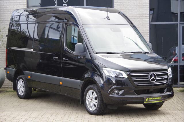Mercedes-Benz SPRINTER 319 3.0 CDI V6 L2H2 AUT LED, ACC, MBUX 10.25, TREKHAAK 3.5T, 360 CAMERA, NAVI, CLIMA, STOELVERW, STANDKACHEL