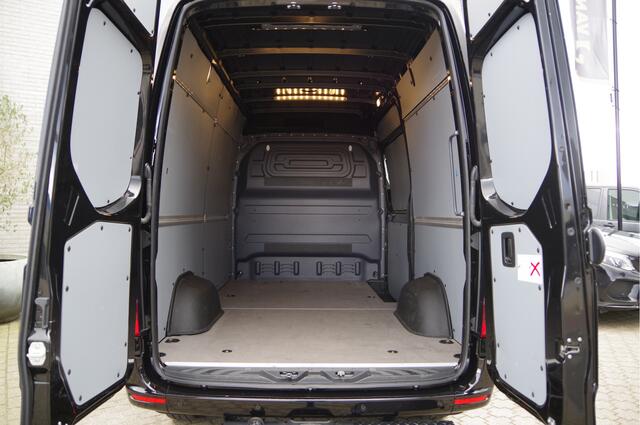 Mercedes-Benz SPRINTER 319 3.0 CDI V6 L2H2 AUT LED, ACC, MBUX 10.25, TREKHAAK 3.5T, 360 CAMERA, NAVI, CLIMA, STOELVERW, STANDKACHEL
