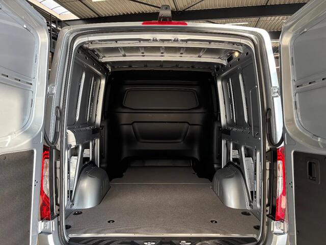Mercedes-Benz SPRINTER 319CDI L2H1 Dubbelcabine Automaat Airco Navi Cruisecontrol Leer Xenon NIEUW BPM VRIJ