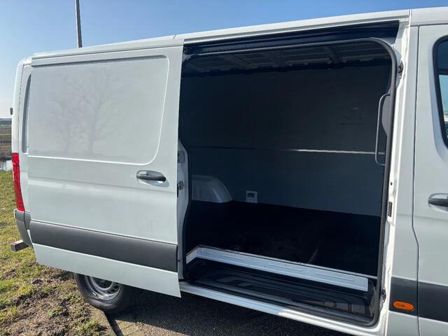 Mercedes-Benz SPRINTER 315CDI L2H1 Automaat Airco Navi Cruisecontrol 3500KG Trekhaak EURO 6