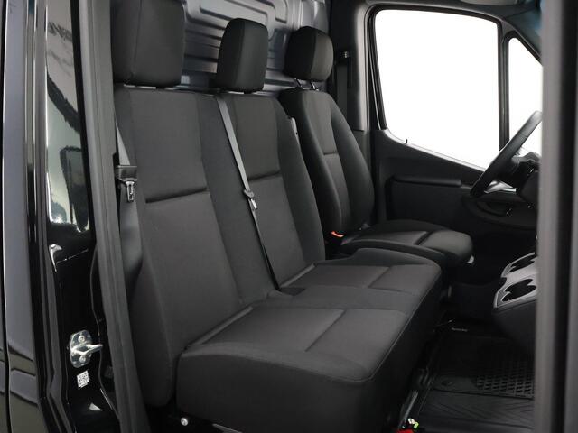 Mercedes-Benz SPRINTER 319 CDI L2 H2 Select | Aut. | Navigatie | Airco | Stoelverwarming | Achteruitrijcamera | Distronic | Dodehoekassistent | Geveerde Comfortstoel en bijrijdersbank | Trekhaakvoorbereiding 3500kg | Certified |