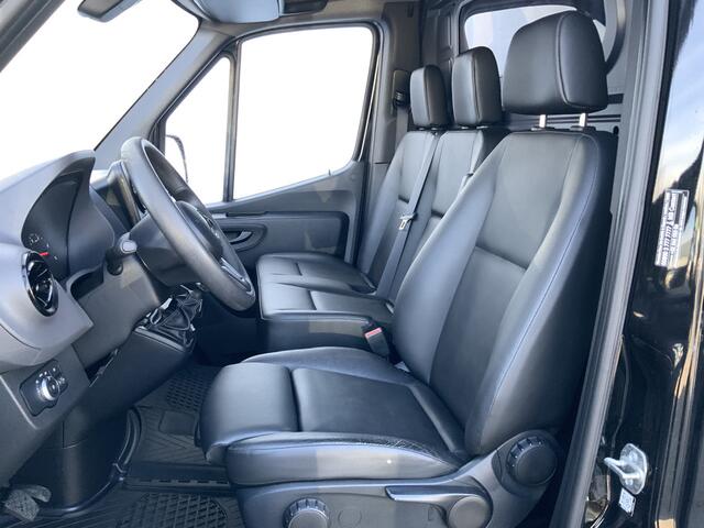 Mercedes-Benz SPRINTER 314 2.2 CDI L2H2 Airco Navi 3 Zits Leer Opstap & Trekhaak 2000 kg Extra slot op de Deuren Euro 6