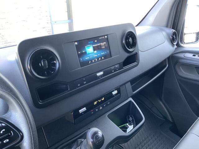 Mercedes-Benz SPRINTER 314 2.2 CDI L2H2 Airco Navi 3 Zits Leer Opstap & Trekhaak 2000 kg Extra slot op de Deuren Euro 6