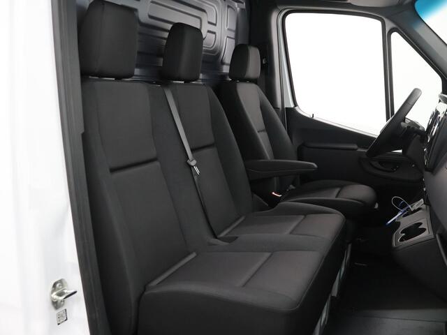 Mercedes-Benz SPRINTER 315 CDI GB L2H2 RWD PRO Mercedes-Benz Sprinter 315 CDI GB L2H RWD PRO |