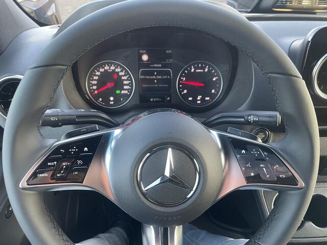 Mercedes-Benz SPRINTER 319 1.9 CDI L2 / H2 AUT Navi / Camera