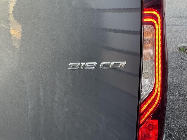 Mercedes-Benz SPRINTER 319 1.9 CDI L2 / H2 AUT Navi / Camera