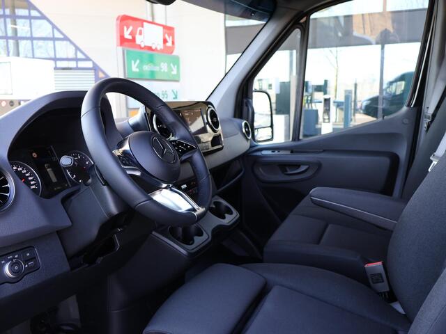 Mercedes-Benz SPRINTER 319 CDI 190 PK AUT9 L2H2 + 18 INCH | LED | APPLE CARPLAY | SIDEBARS | CAMERA | ADAPTIVE CRUISE