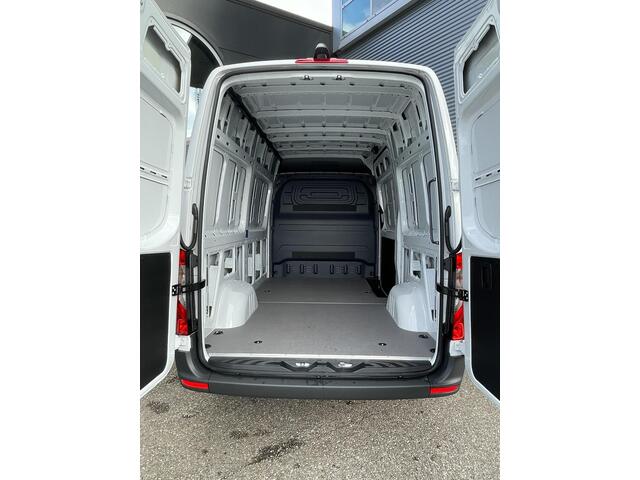 Mercedes-Benz SPRINTER 317 1.9 CDI L2H2 RWD | Sprinter BPM-vrij kopen in 2025