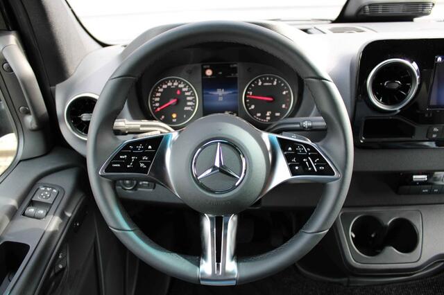 Mercedes-Benz SPRINTER PRO 319 L2H2 RWD automaat