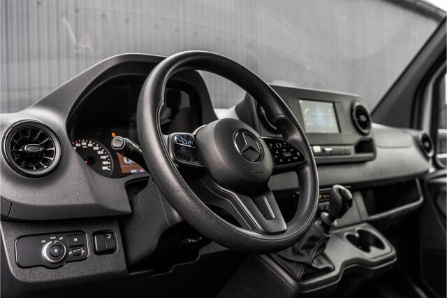 Mercedes-Benz SPRINTER 314 CDI Bakwagen met laadklep | Mbux | Euro 6 | Climate | Camera | Carplay