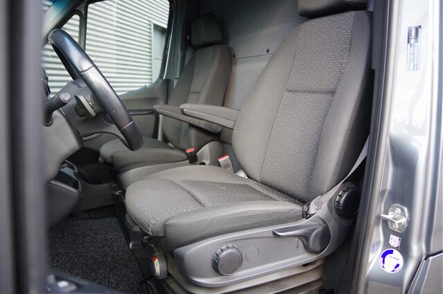 Mercedes-Benz SPRINTER 317 1.9 CDI L2H2 AUT. LED, STANDKACHEL, CAMERA, NAVI, STOELVERWARMING, APPLE CARPLAY