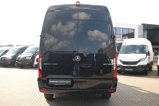 Mercedes-Benz SPRINTER 317 2.0CDI 170pk L2H2 | LED | Gev. Stoel | Navi MBux 10 | Cruise | Blindspot | Lease 986,- p/m