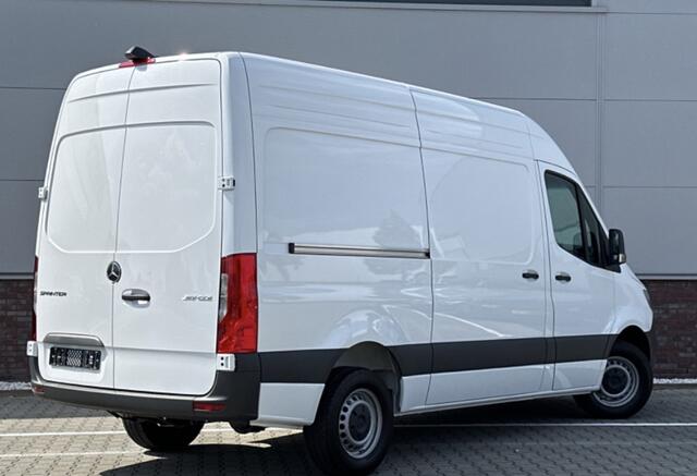 Mercedes-Benz SPRINTER 317 1.9 CDI L2 H2 Base Cruise control / Android auto / Apple carplay