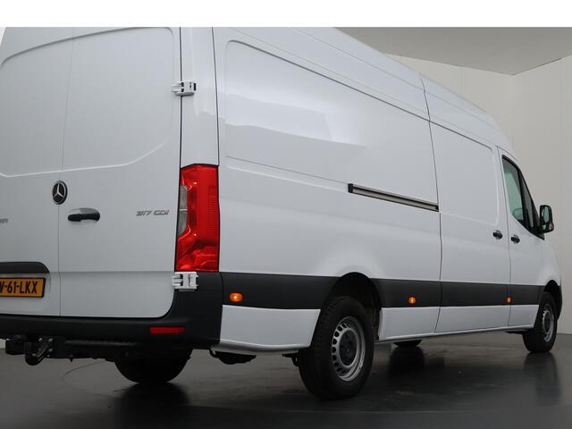 Mercedes-Benz SPRINTER 317 CDI Aut. | L3 H2 | Parkeercamera | Airco | Stoelverwarming | Spraakassistent | Trekhaak | 2800 KG. AHW | Certified