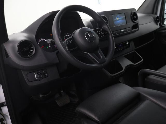 Mercedes-Benz SPRINTER 317 CDI Aut. | L3 H2 | Parkeercamera | Airco | Stoelverwarming | Spraakassistent | Trekhaak | 2800 KG. AHW | Certified