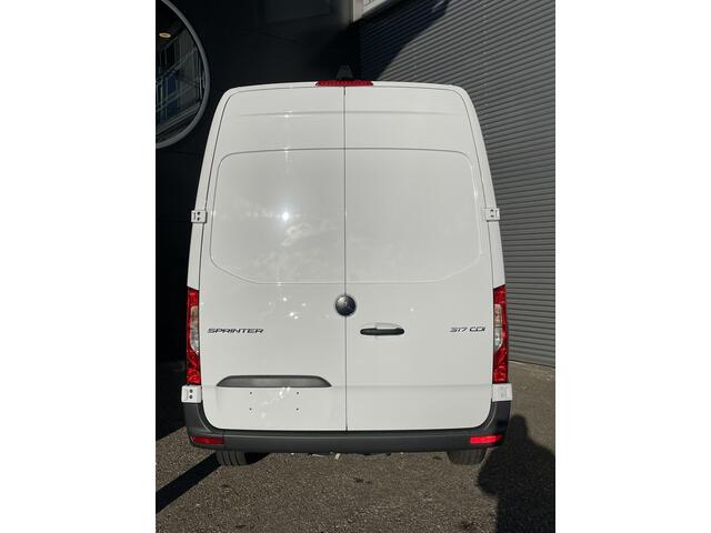 Mercedes-Benz SPRINTER 317 1.9 CDI L2H2 RWD | Sprinter BPM-vrij kopen in 2025