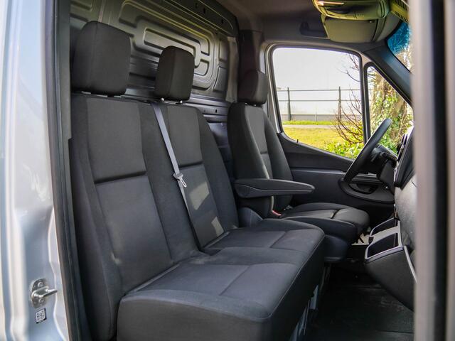 Mercedes-Benz SPRINTER 317 1.9 CDI L2 Select | CARPLAY | CAMERA | TREKHAAK |